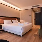 فندق Savhotel Mantegna 4*