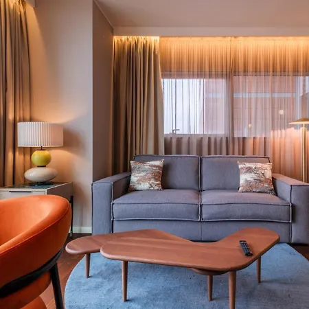 Savhotel Mantegna 4*