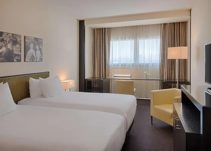 Savhotel Mantegna Hotel 4*