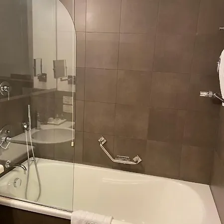 Savhotel Mantegna 4* 파도바