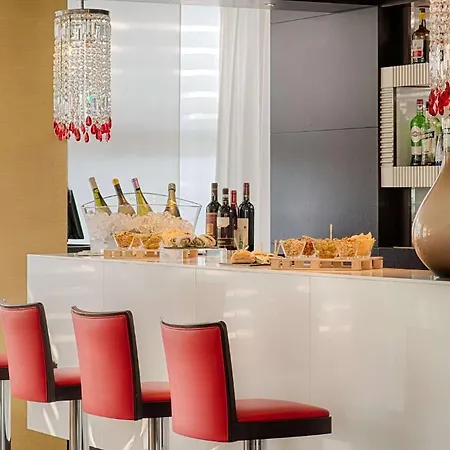 Savhotel Mantegna Szálloda 4*