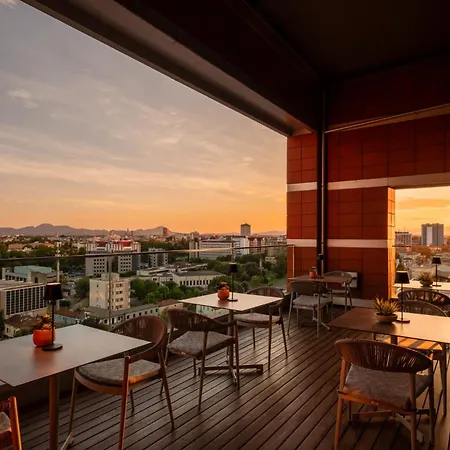 Savhotel Mantegna Hotel 4*