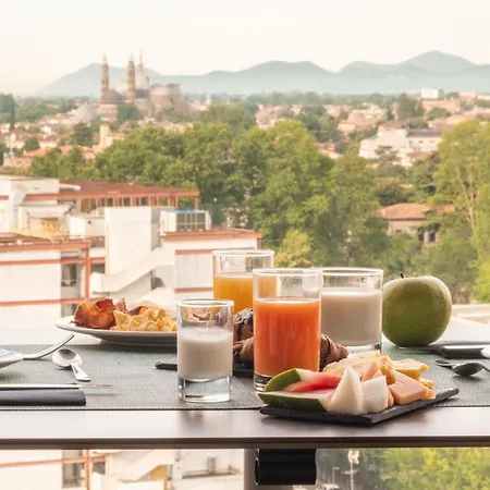 Hotel Savhotel Mantegna 4*