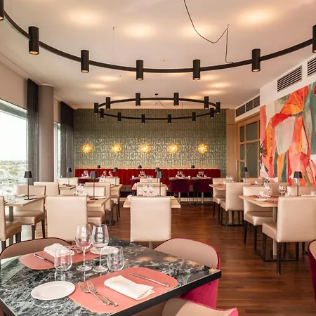 Savhotel Mantegna 4*