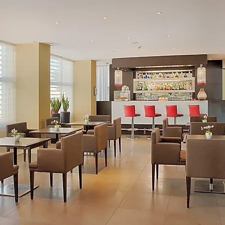 Savhotel Mantegna Hotel 4*