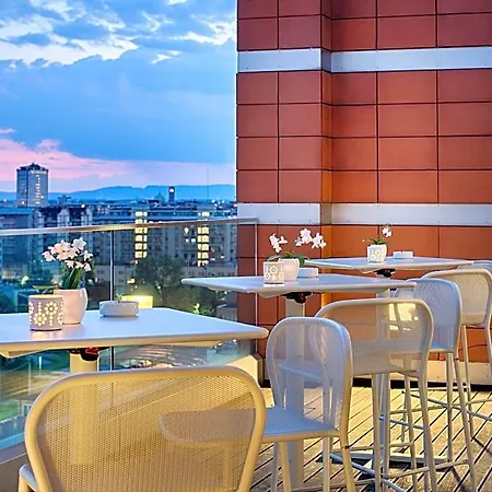 Savhotel Mantegna Hotel 4*