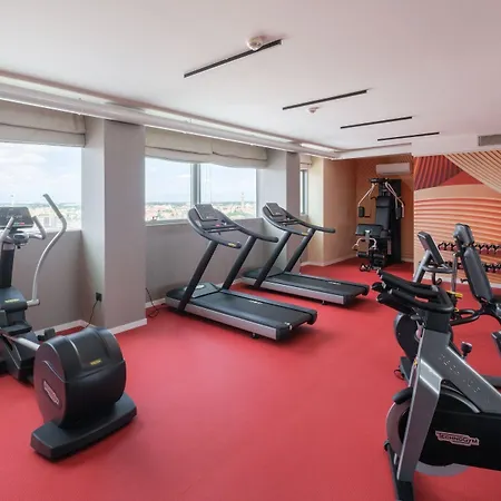Savhotel Mantegna Hotel 4*
