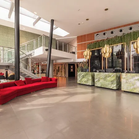 Hotel Savhotel Mantegna 4*