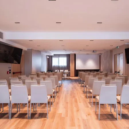 Savhotel Mantegna 4*