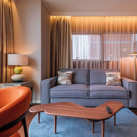 Savhotel Mantegna 4*