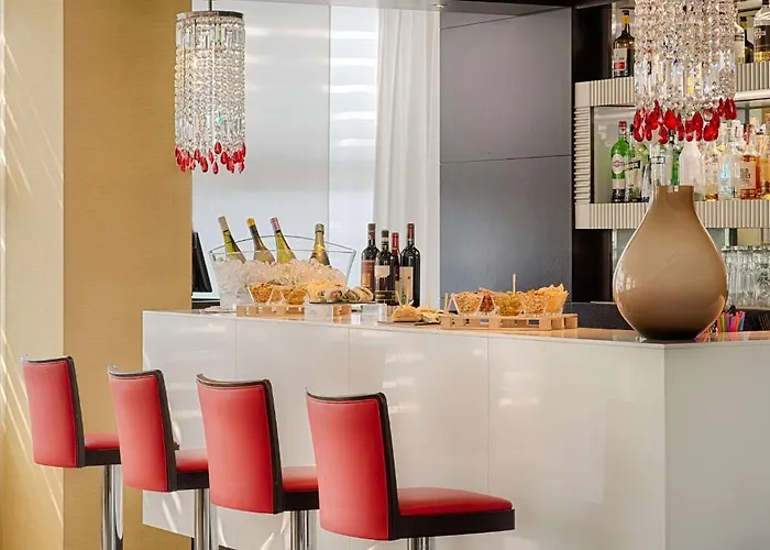 Savhotel Mantegna Hotel 4*