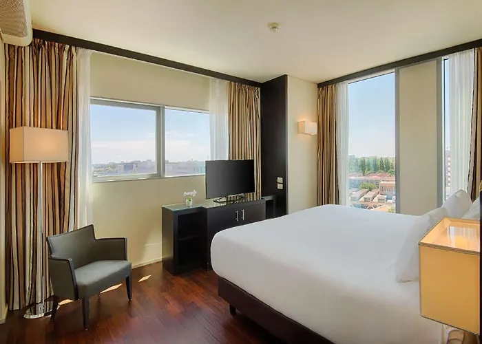 Savhotel Mantegna Hotel 4*