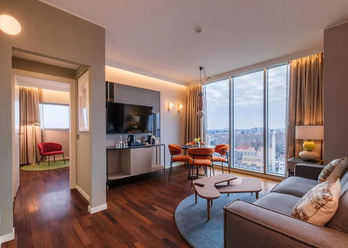 Savhotel Mantegna 4*