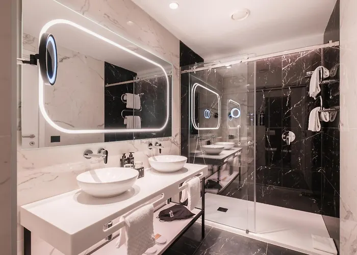 Hotel Savhotel Mantegna 4*